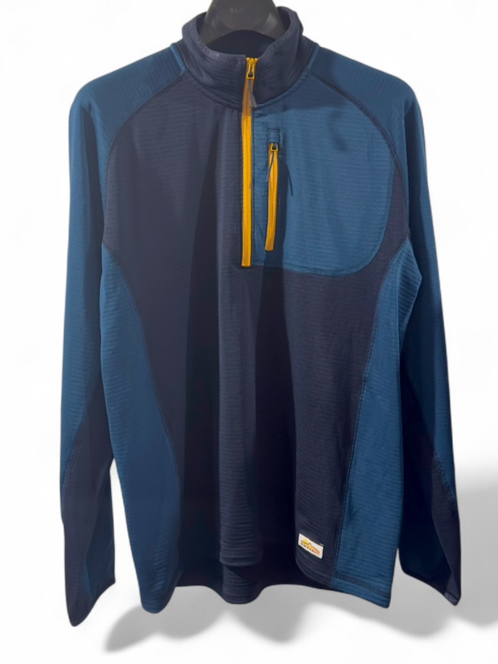 Orvis Quarter-Zip Pocket Pullover Size Men’s Medium (NWT)